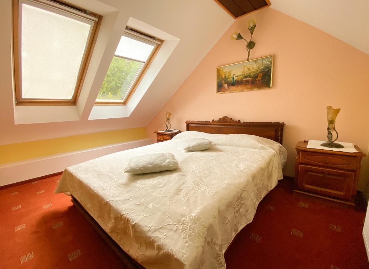 Pensiunea Crocus - Sauna & Billiard Poiana Brasov Exteriör bild