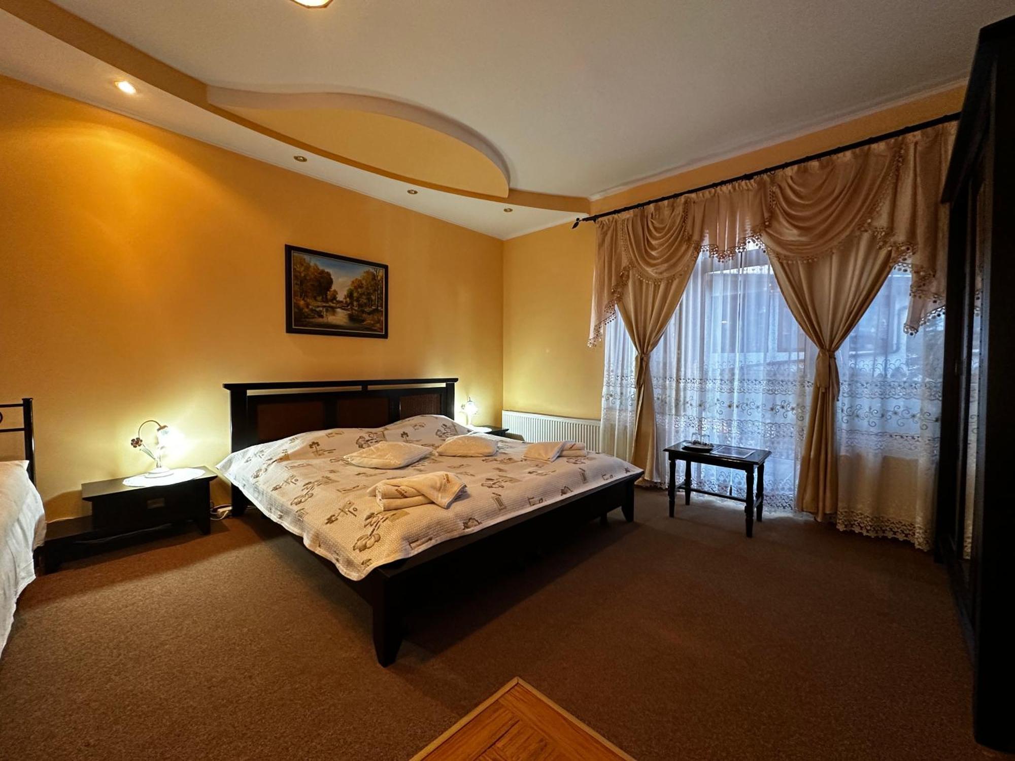 Pensiunea Crocus - Sauna & Billiard Poiana Brasov Exteriör bild